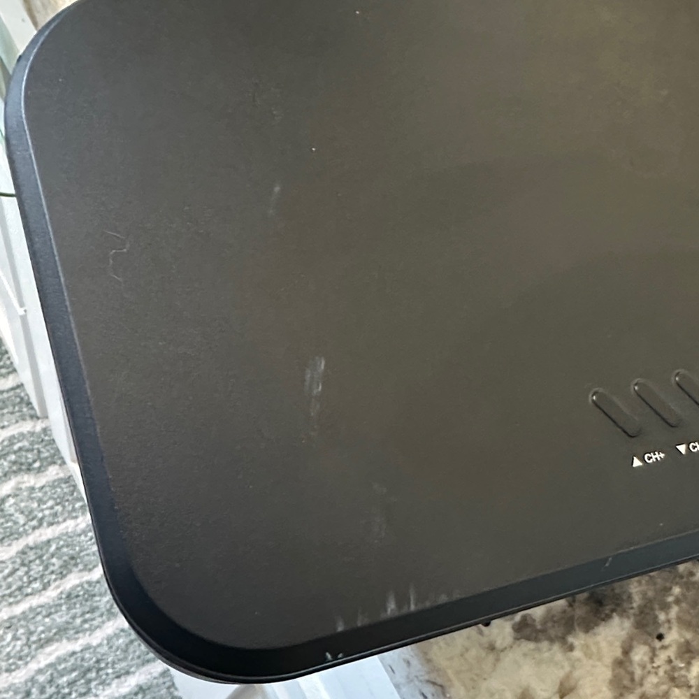 GoXMGo Wireless Home Projector - Picture 4 of 11